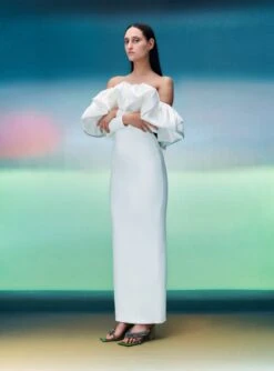 The Elson Maxi Dress In Cream -LARA SALES STORE 05 04 SolaceLondon PF21 06 032 v1