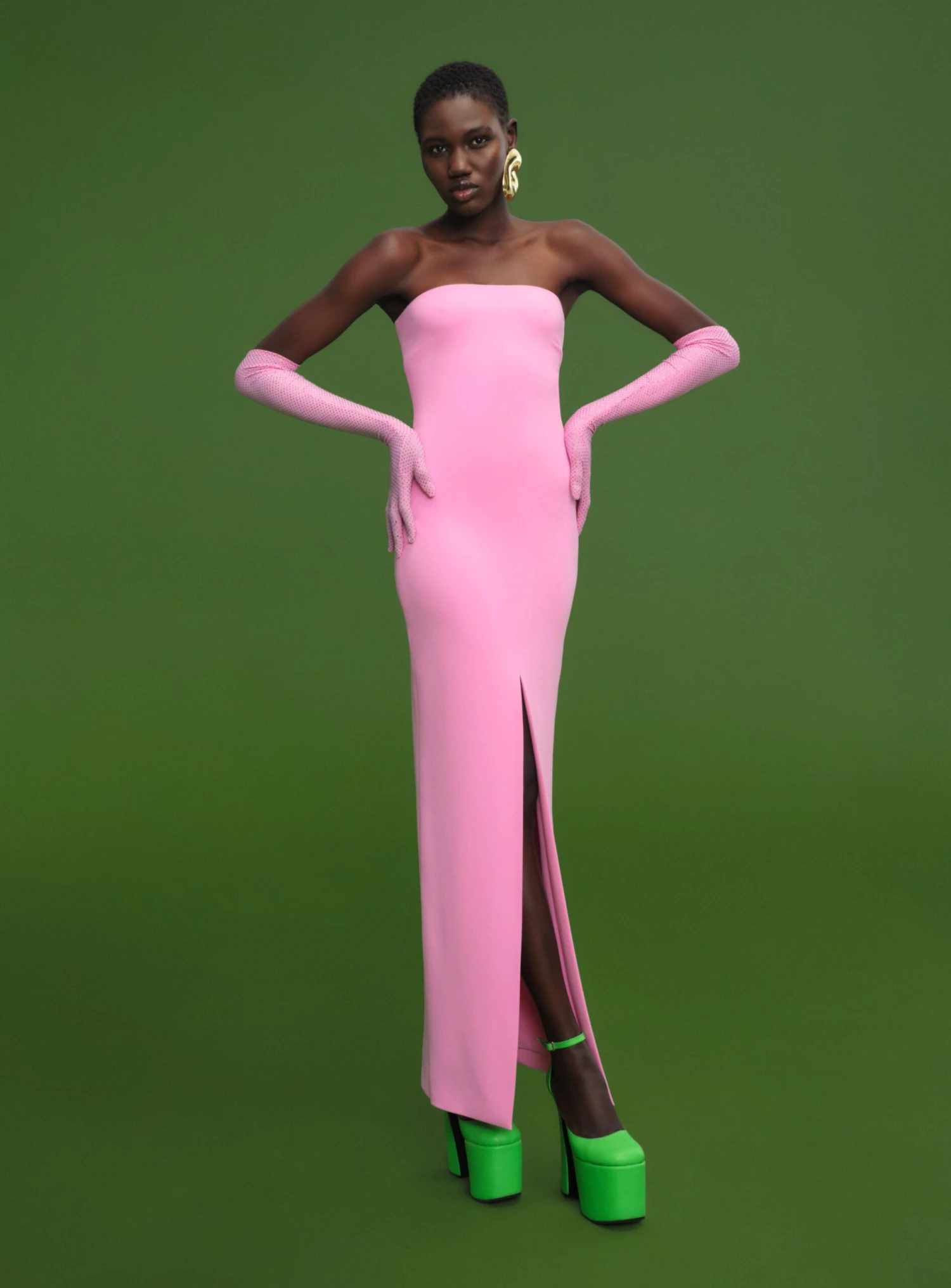 The Bysha Maxi Dress In Bubblegum 1 The Bysha Maxi Dress In Bubblegum