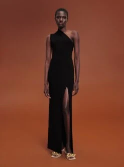 The Averie Dress In Black 7 The Averie Dress In Black -LARA SALES STORE 211209 SolaceLondon RS22 Look 10 007