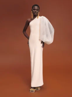 The Hudson Maxi Dress In Ivory 6 The Hudson Maxi Dress In Ivory -LARA SALES STORE 211209 SolaceLondon RS22 Look 20 010 scaled