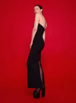 The Riva Maxi Dress In Black -LARA SALES STORE 220120 SolaceLondon FW22 12 039 v1