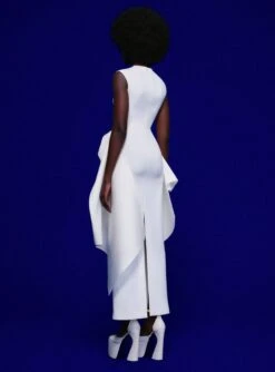 The Renn Maxi Dress In Cream -LARA SALES STORE 220121 SolaceLondon FW22 38 012 v1