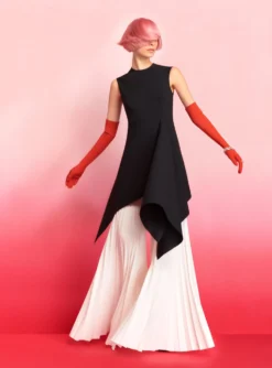 The Pippa Top In Black -LARA SALES STORE 220408 SolaceLondon RS23 24 182 R1 scaled