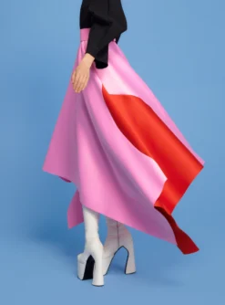 The Quinn Midi Dress In Black, Rose & Red -LARA SALES STORE 220425 SolaceLondon PF22 03 038 R1 scaled