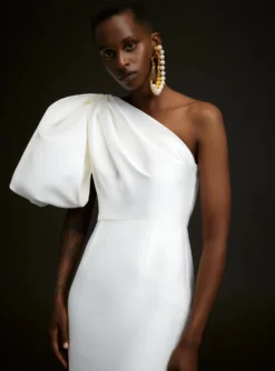 The Summer Maxi Dress In Cream -LARA SALES STORE 220714 SolaceLondon SS23 08 147 R1 scaled