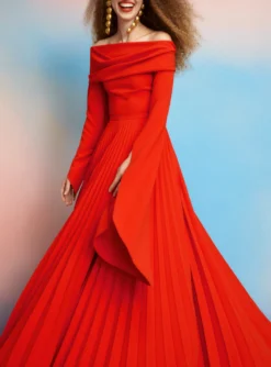 The Henley Skirt In Red -LARA SALES STORE 220715 SolaceLondon SS23 22 176 R1 f3238a0d 5597 4d05 9649 057250080518 scaled