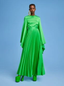 The Sage Maxi Dress In Green -LARA SALES STORE 220718 SolaceLondon SS23 37 084 R1