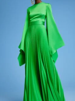 The Sage Maxi Dress In Green -LARA SALES STORE 220718 SolaceLondon SS23 37 180 R1