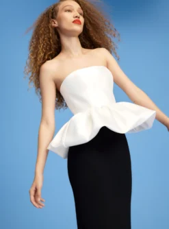 The Maddison Maxi Dress In Cream & Black -LARA SALES STORE 220718 SolaceLondon SS23 39 076 R1 scaled