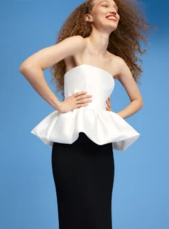 The Maddison Maxi Dress In Cream & Black -LARA SALES STORE 220718 SolaceLondon SS23 39 129 R1 scaled