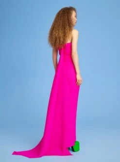 The Harlee Maxi Dress In Hot Pink -LARA SALES STORE 220718 SolaceLondon SS23 43 138 R1