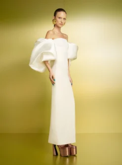 The Pia Maxi Dress In Cream -LARA SALES STORE 221020 SolaceLondon PF23 05 036 R1 scaled