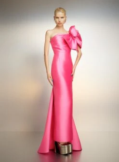 The Reya Maxi Dress In Pink -LARA SALES STORE 221021 SolaceLondon PF23 35 018 R1