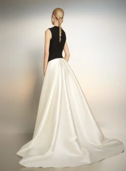 The Flor Maxi Dress In Black And Cream -LARA SALES STORE 221021 SolaceLondon PF23 39 136 R1