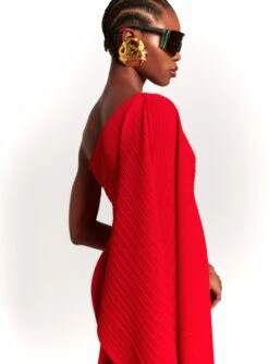 The Lillia Maxi Dress In Red -LARA SALES STORE 230309 SolaceLondon RS23 26 061 R1