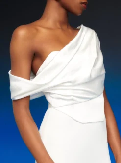 The Kara Dress In Cream -LARA SALES STORE 230309 SolaceLondon RS23 55 093 R1 8db19dfe ddc4 4082 8137 e6e8ec599368 scaled