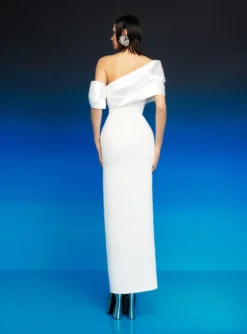 The Alexis Maxi Dress In Cream -LARA SALES STORE 230309 SolaceLondon RS23 58 262 R1 scaled