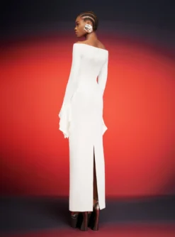 The Amalie Maxi Dress In Cream -LARA SALES STORE 230309 SolaceLondon RS23 70 110 R1 scaled