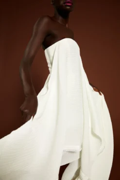 The Hester Dress In Cream 7 The Hester Dress In Cream -LARA SALES STORE solace london os1446 hester white front 4